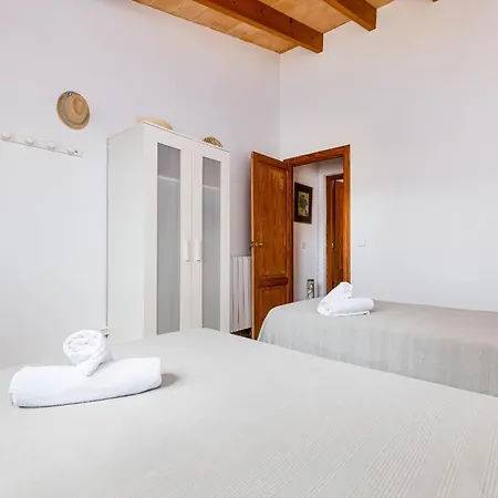 Yourhouse Escull * 洛尼亚德圣佩德尔